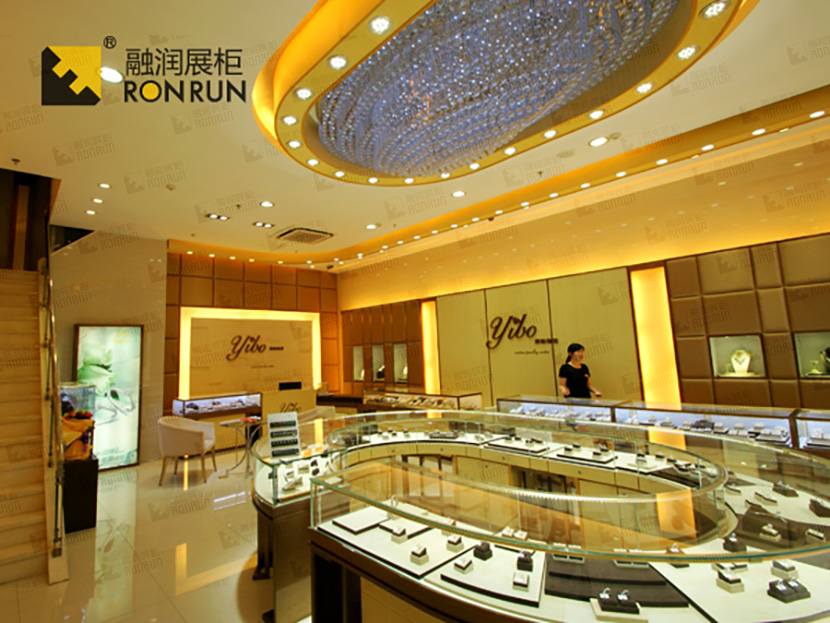 高級(jí)珠寶店